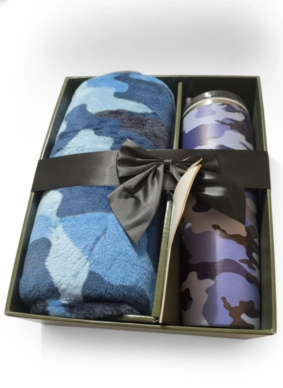 Mossmark Gift Co Blue Camo Blanket Tumbler Set NWT